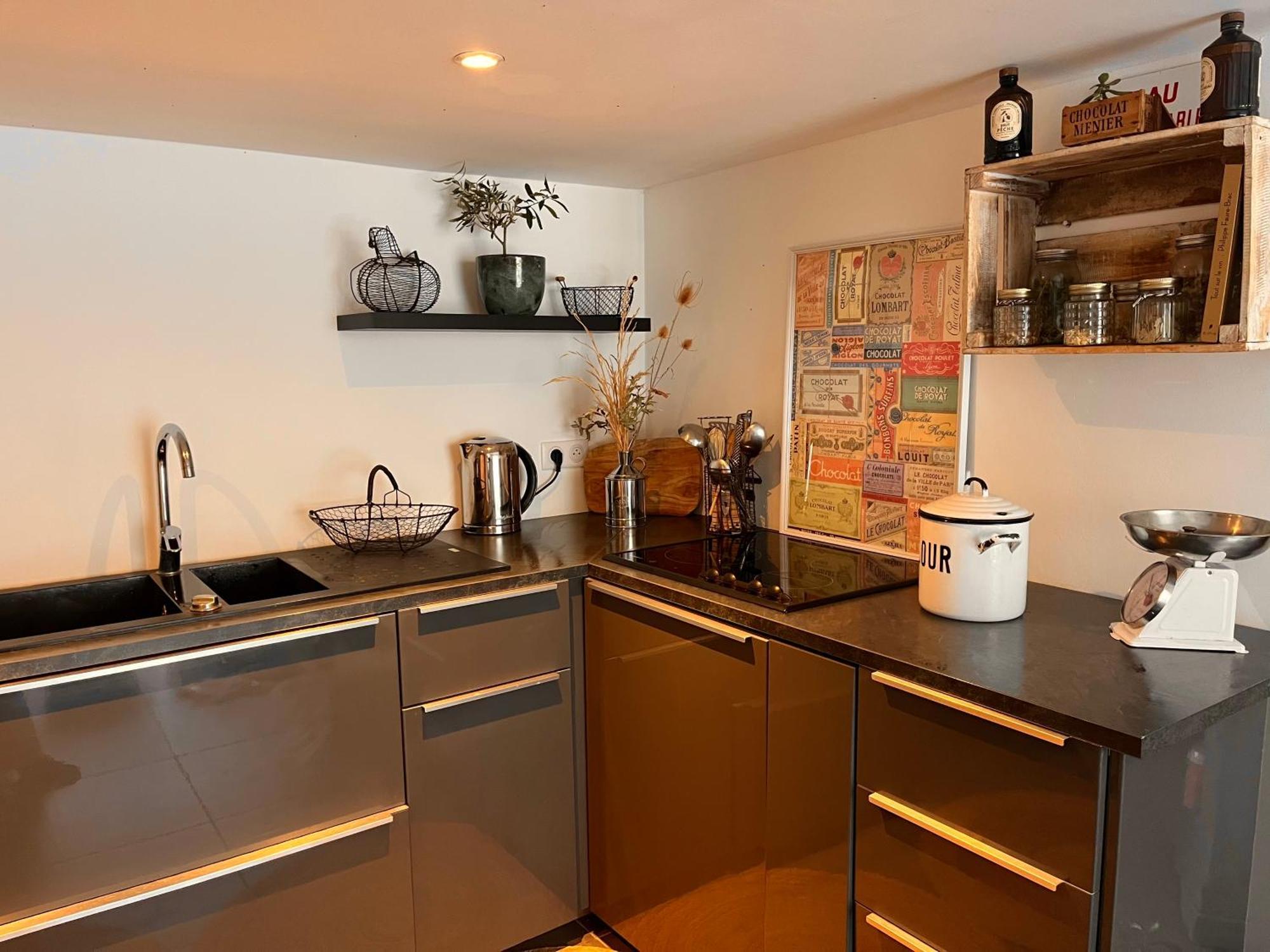 Apartamento Loft Atypique Au Milieu Des Champs Tourrettes Exterior foto